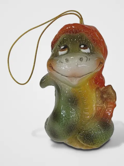Ёлочная игрушка «Змея в красном колпаке»