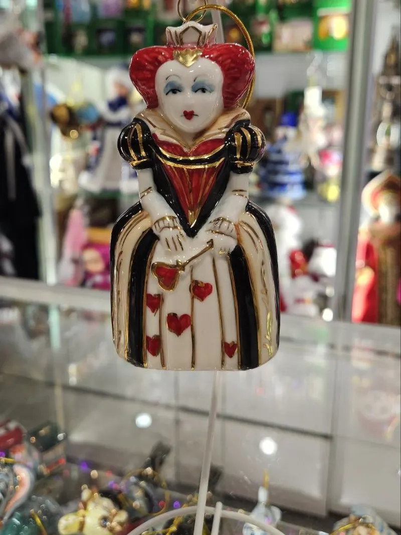 Ёлочная игрушка «Червонная королева»